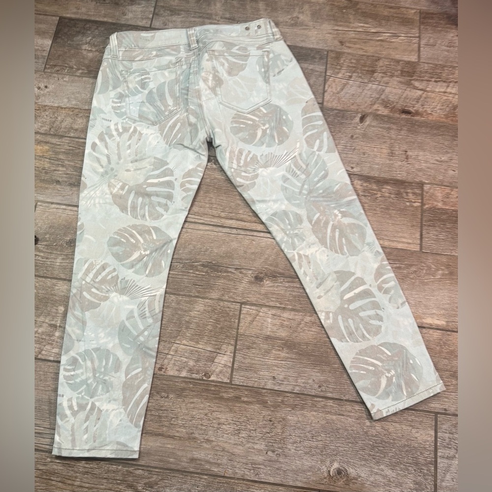 Pants​​ - Picture 4 of 5